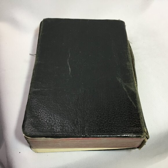 Holy Bible World 1945 KJV Red Letter Genuine Leather Concordance Thumb Indexed - Picture 2 of 16